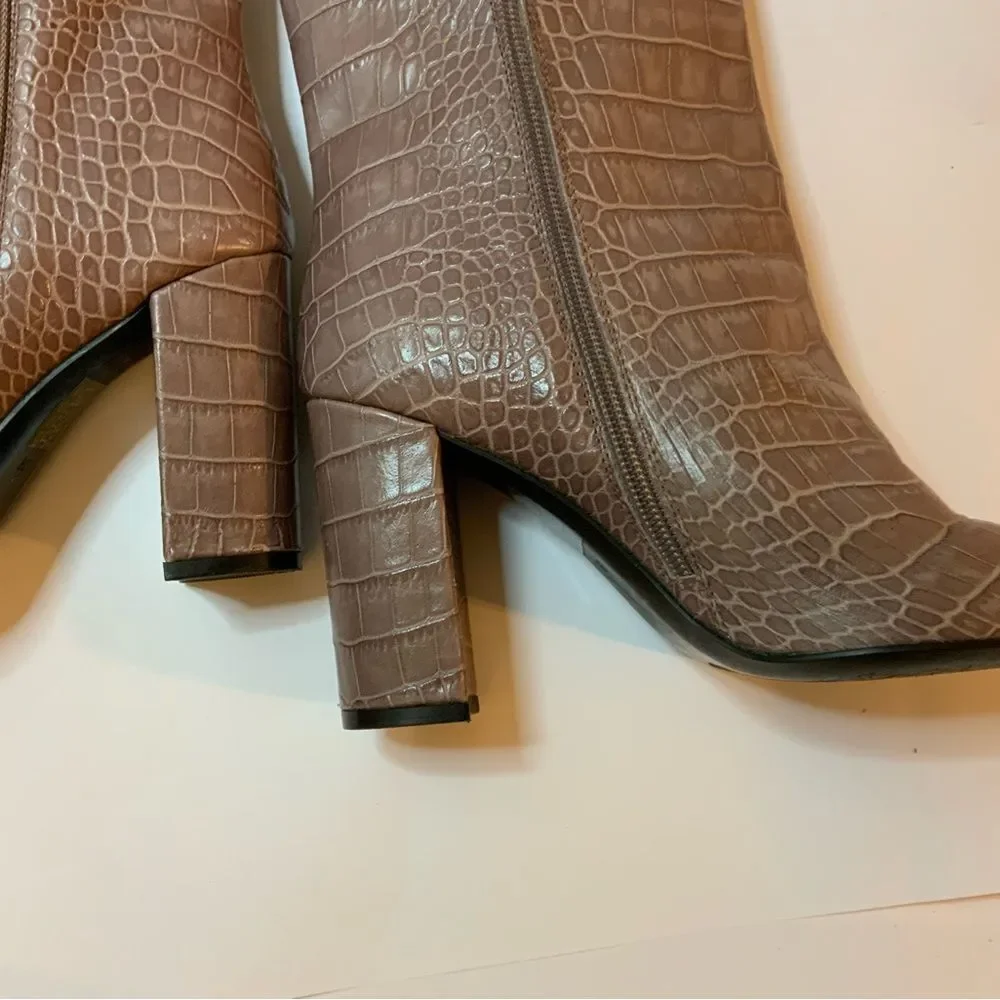 Bruno Premi snake embossed leather upper Women's Shoes Ankle Boots Size 38 / 8